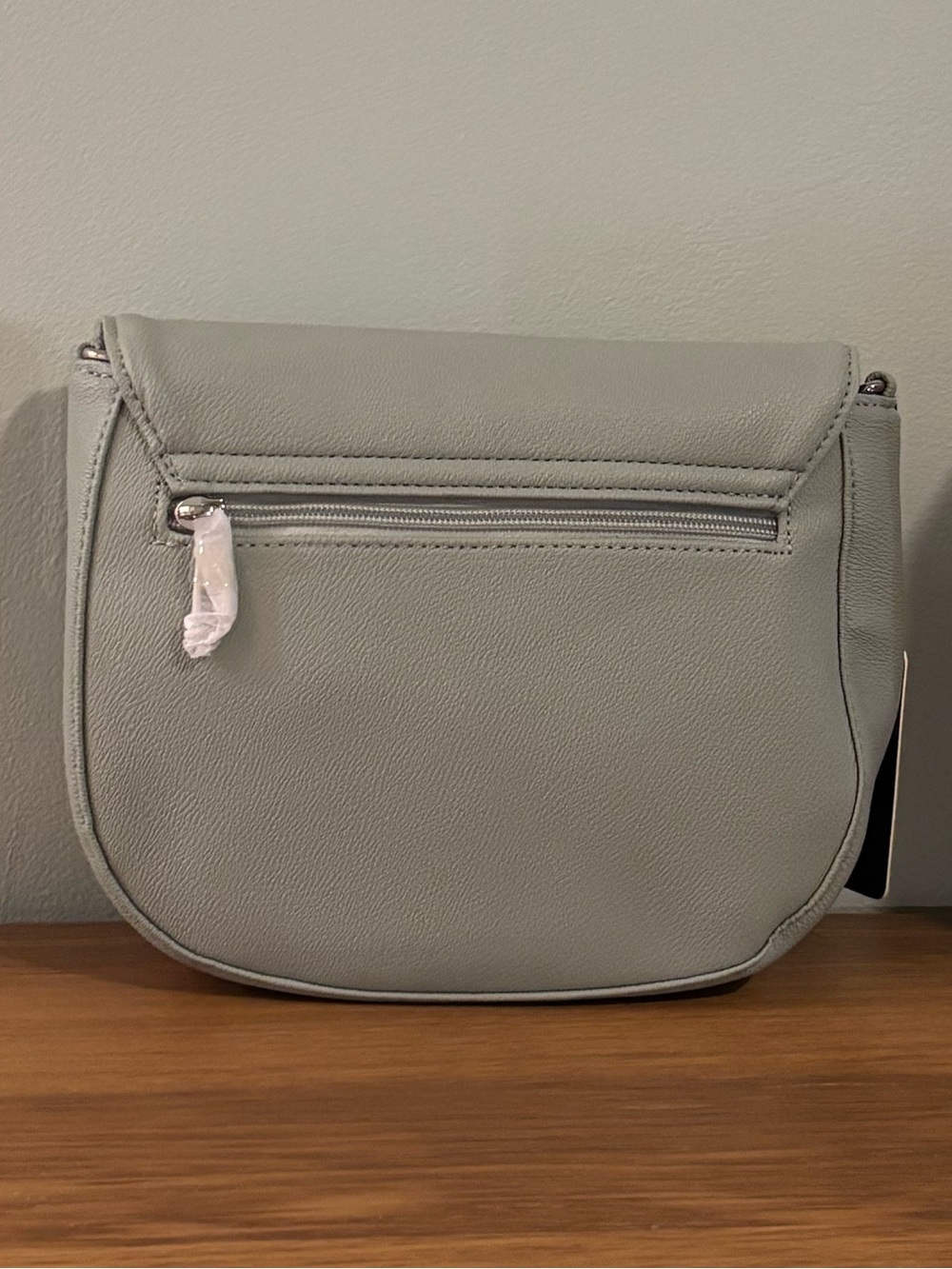IZOD faux leather sage green crossbody saddle bag Adjustable strap NWT - Picture 9 of 11